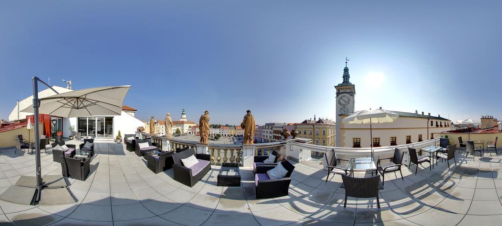Hotel U Zlatého kohouta Kroměříž Esterno foto