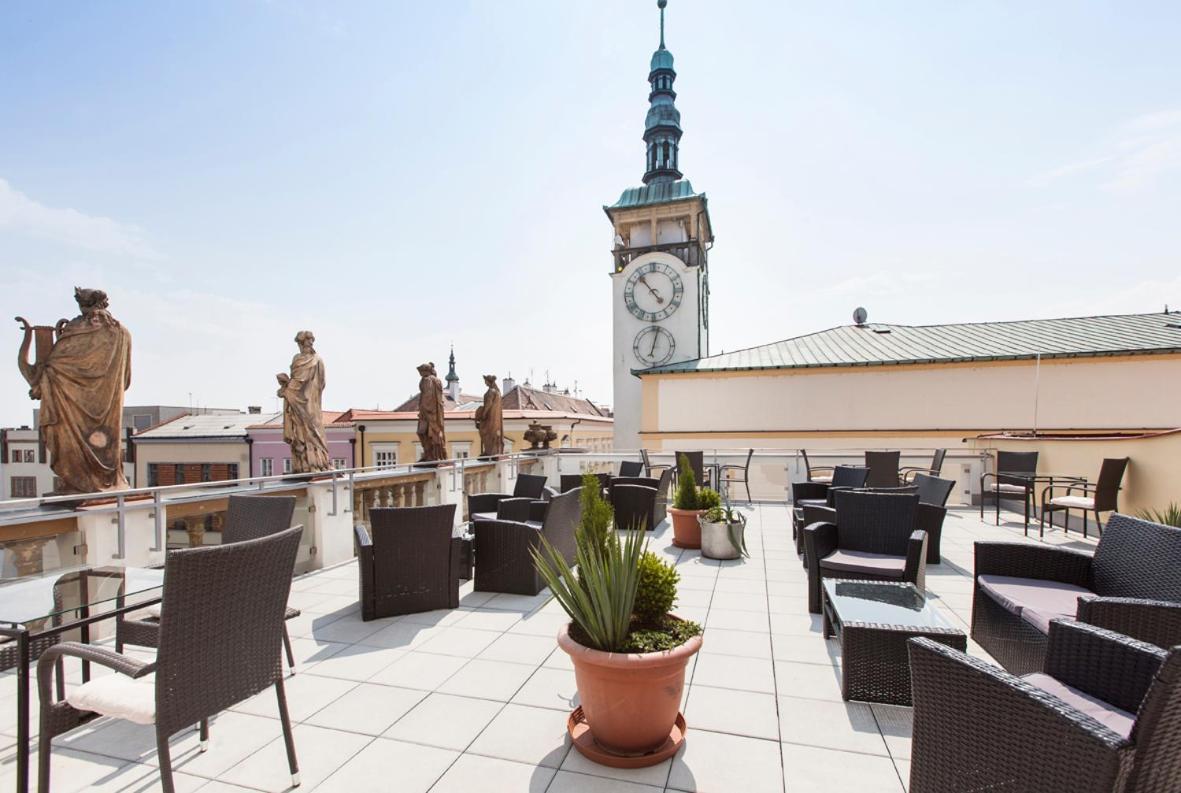 Hotel U Zlatého kohouta Kroměříž Esterno foto
